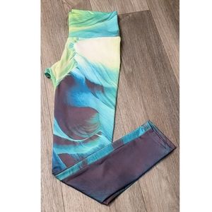 ✨*FREE*✨ Bright Whimsical Stretch Legging Size Small